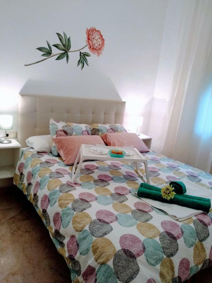 Barqueta Wish-suite Sevilla