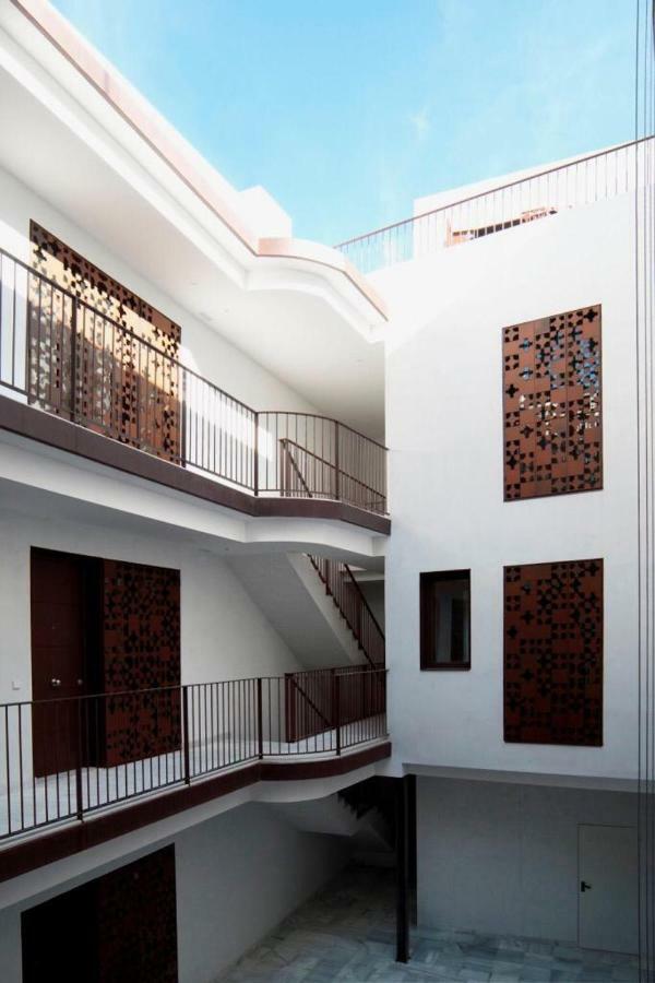 Apartamento Con Terraza En San Luis. Parking&netflix Apartamento Sevilla