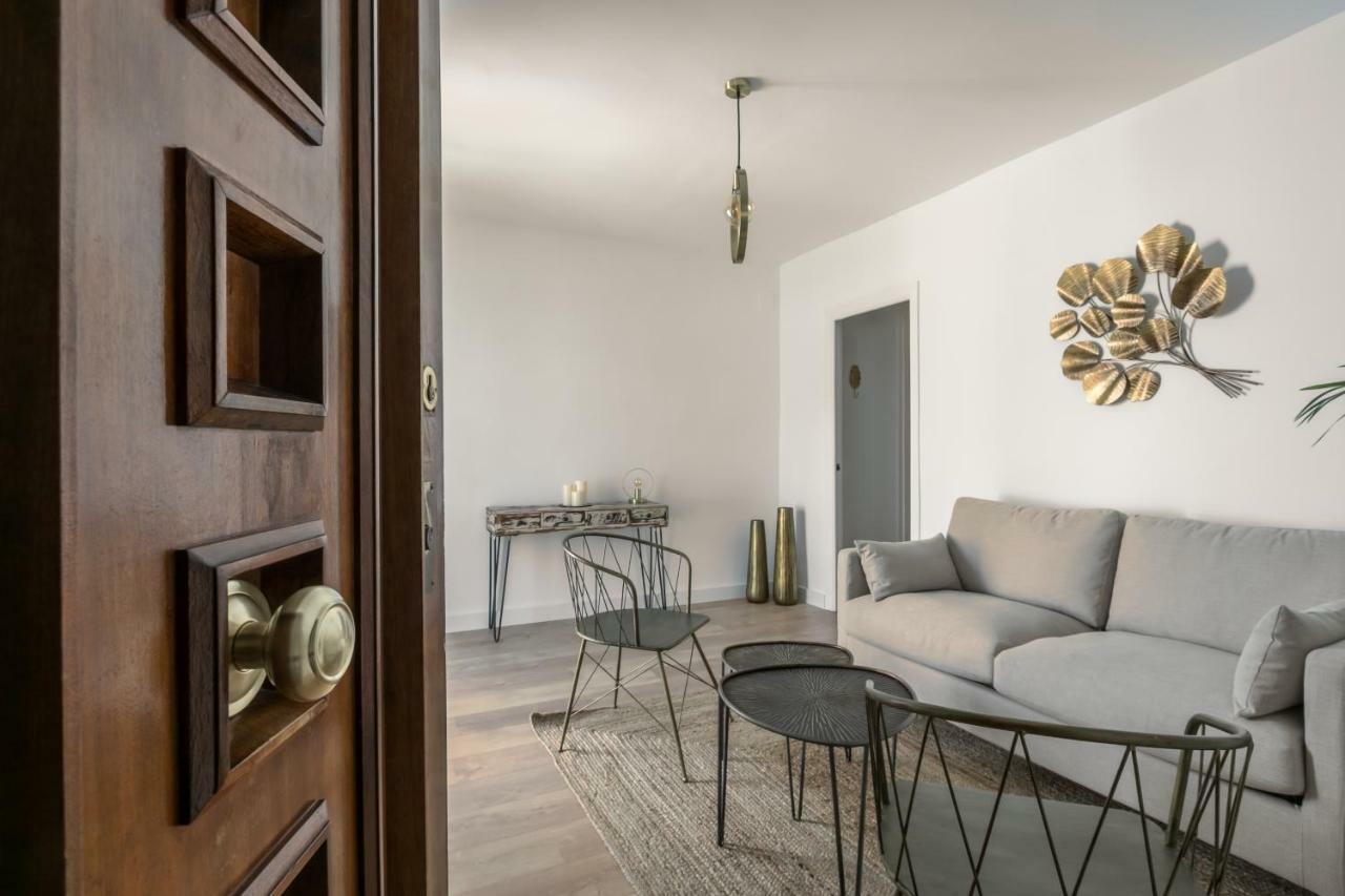 Apartamento Atico En El Arenal. Real De La Carreteria Sevilla