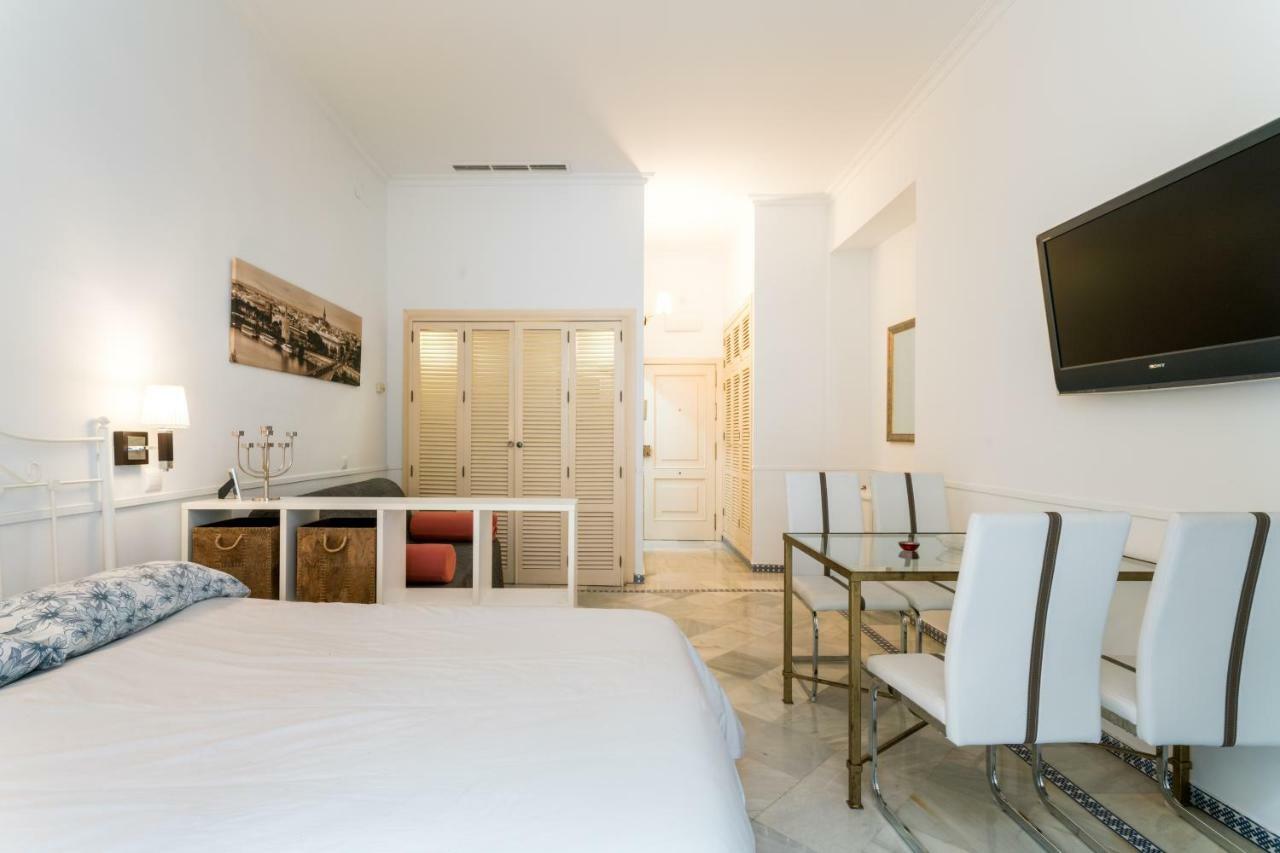 Holidays Isbilia Centro Apartamento