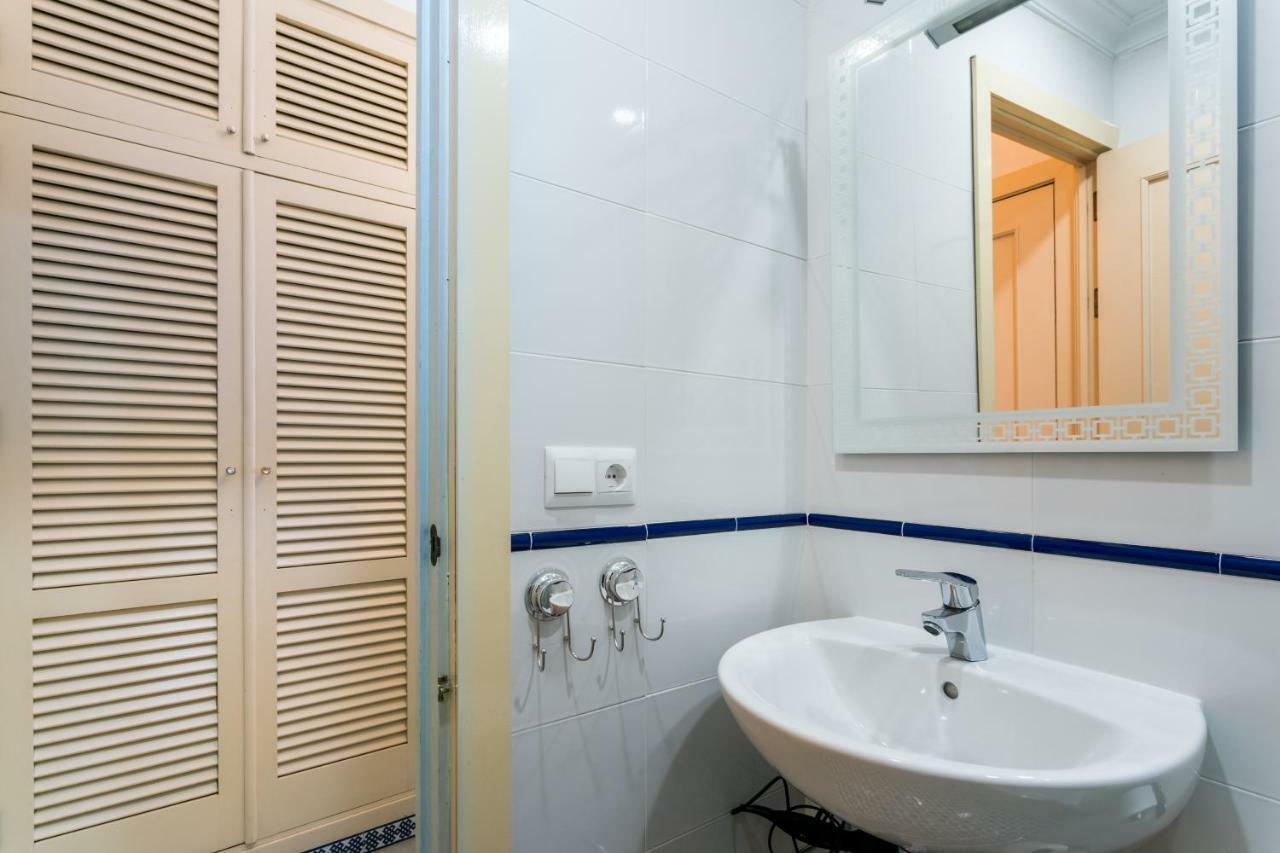 Apartamento Holidays Isbilia Centro *