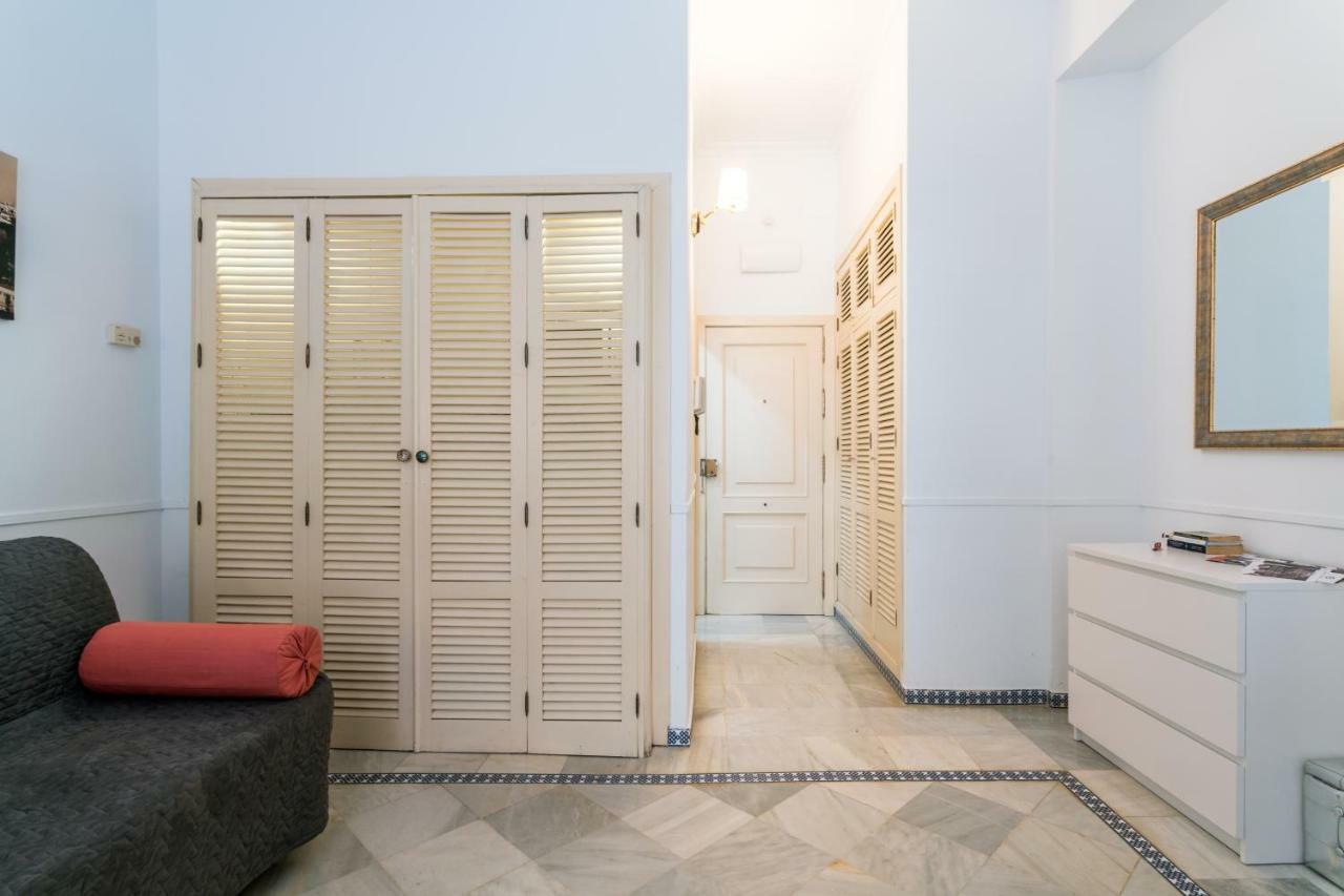 Apartamento Holidays Isbilia Centro Sevilla