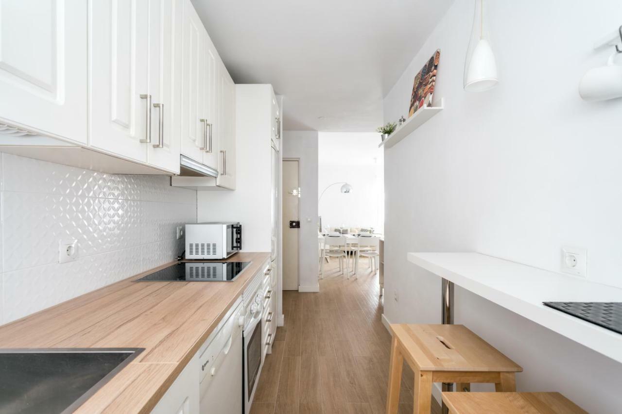 Triana 3 Bedrooms & 2 Bath Parking Included * Seville