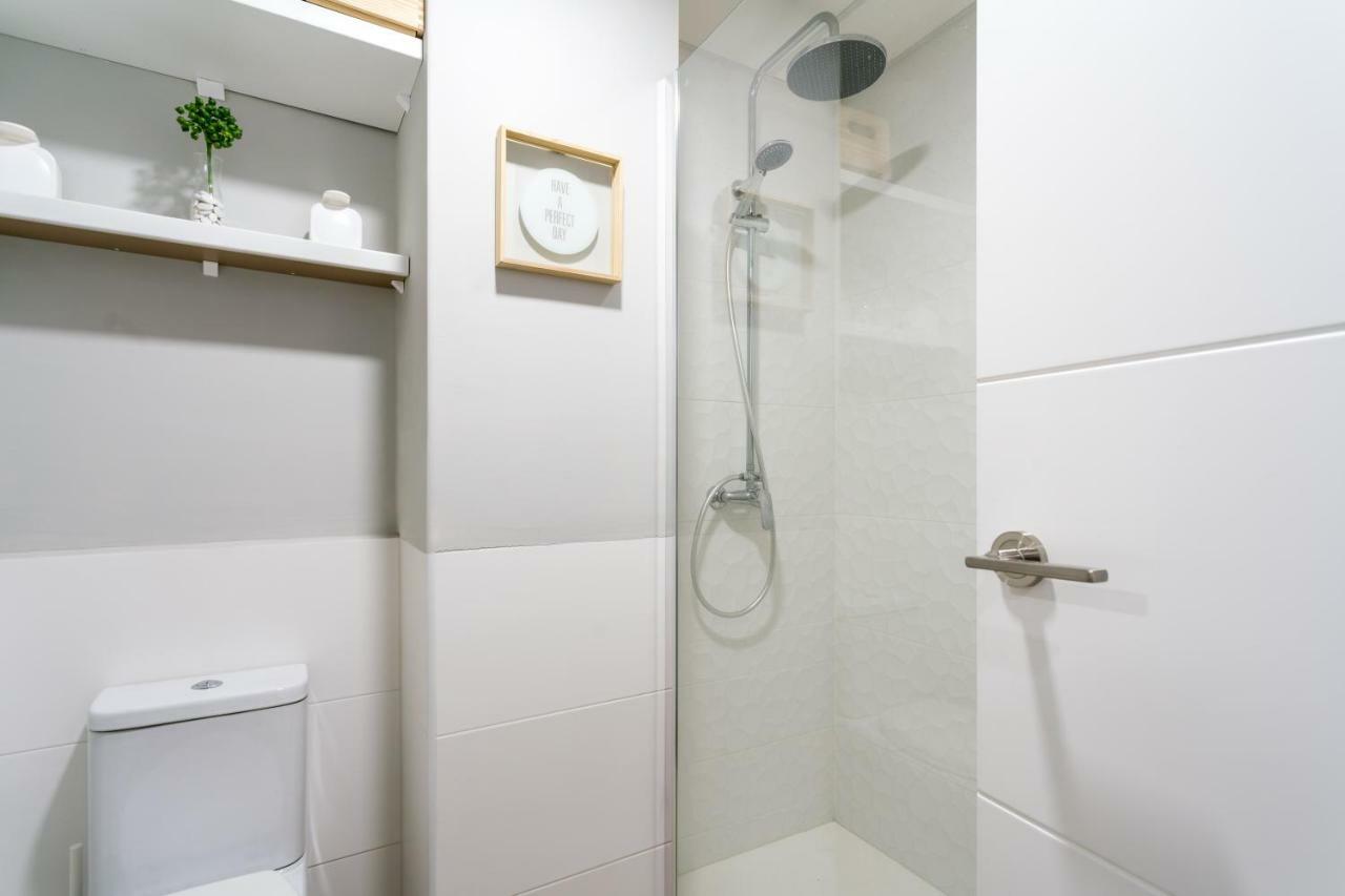 Triana 3 Bedrooms & 2 Bath Parking Included Seville