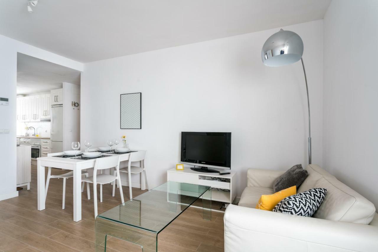Triana 3 Bedrooms & 2 Bath Parking Included * Seville