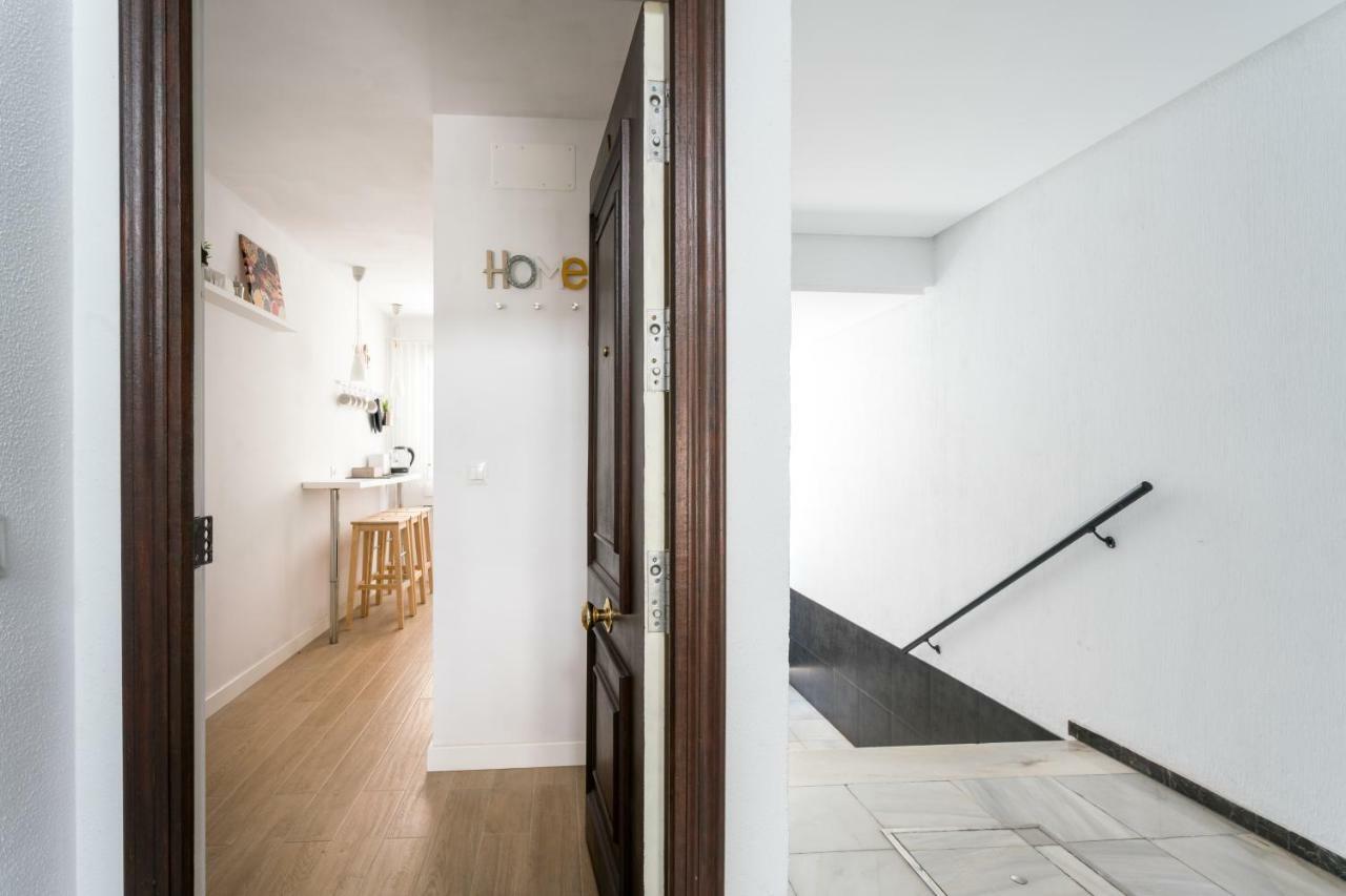 Apartment Triana 3 Bedrooms & 2 Bath Parking Included