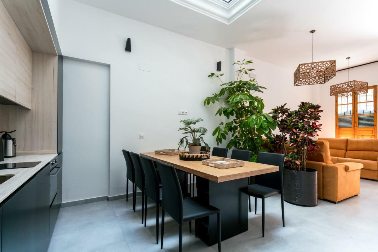 Unique House - Private Spa&pool -stayinseville