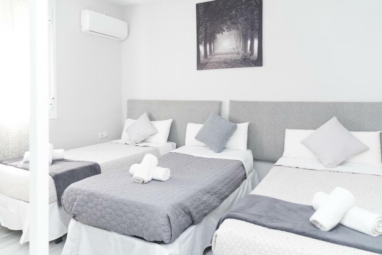 Apartamento Spectacularly Updated For Large Groups! Sevilla
