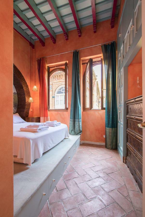 Oriental Gardens Views 2 Pax * Sevilla
