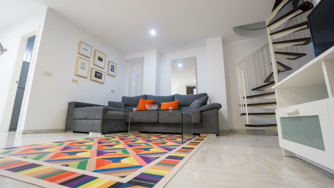 Rentalsevilla Espacioso Dúplex En La Puerta Real Apartamento