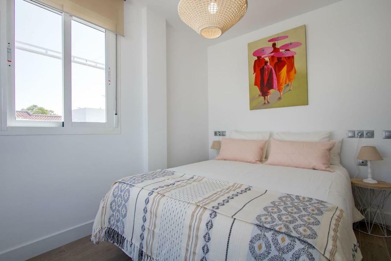 Triana Deluxe Skyview