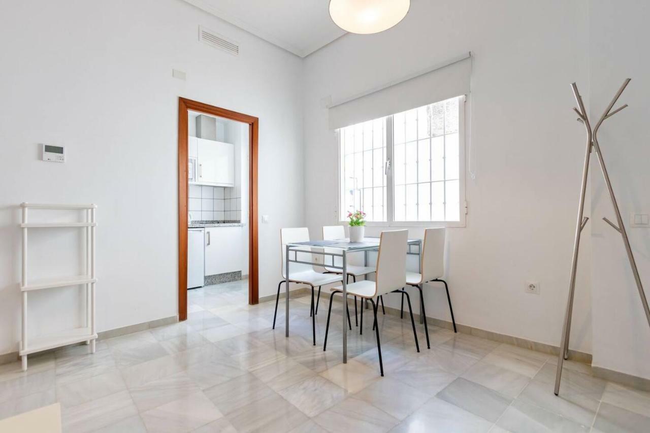 Veronica City Center Oasis Apartment