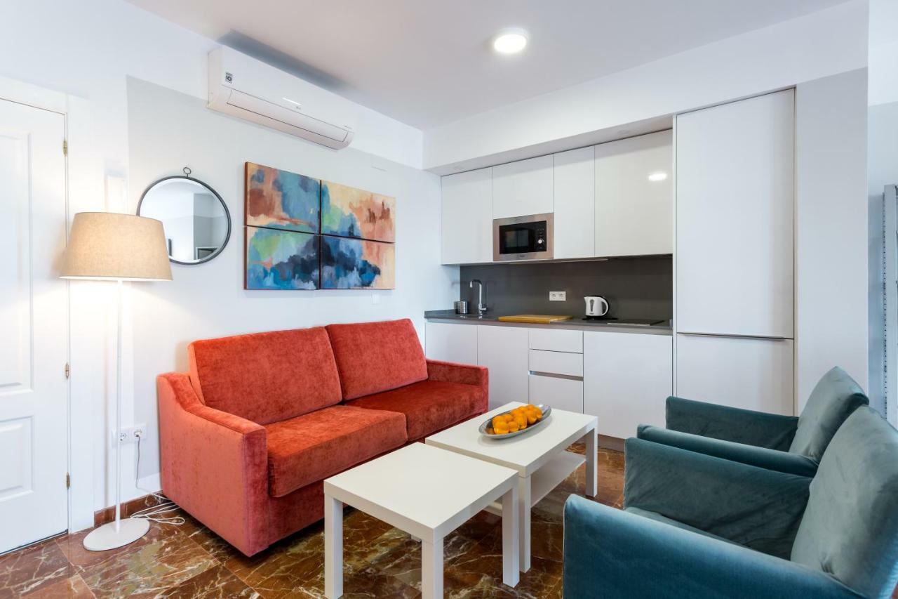 Rg Florida Muralla Alcázar Apartamento
