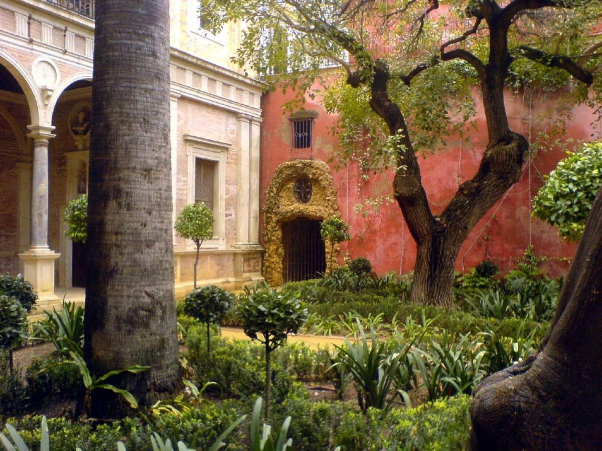 Homestay La De Lola