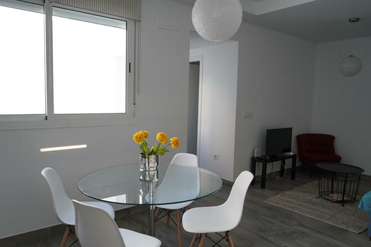 Apartamento Atico Con Terraza En Alameda De Hercules *