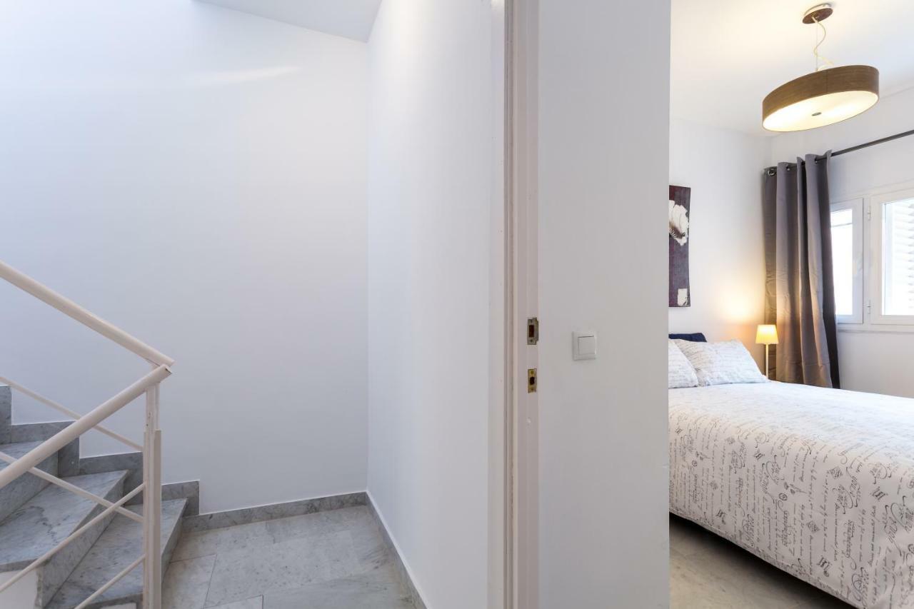 Lr2 Private Terrace & Parking Right In The Center Sevilla
