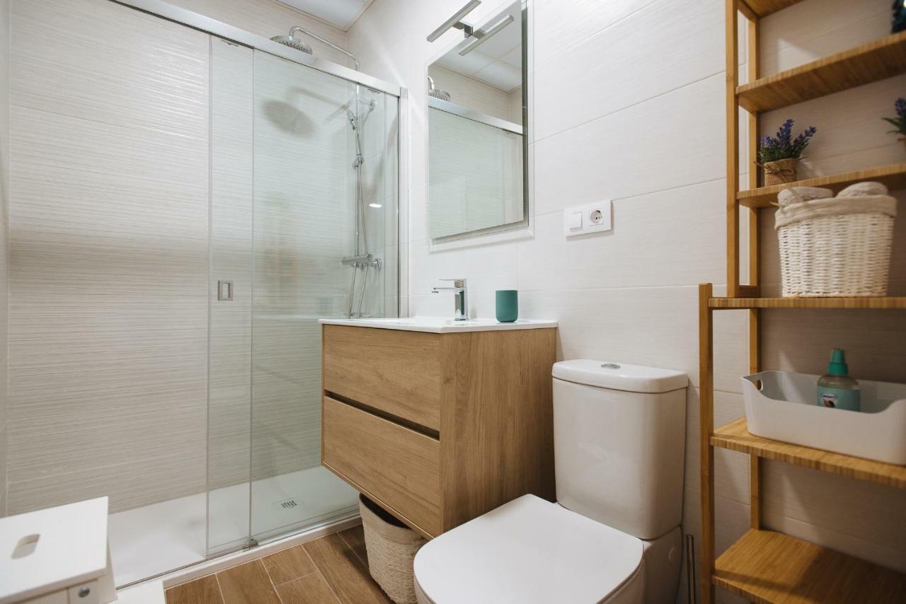 Apartamento Aitana, Vistas Iglesia Magdalena Desde Azotea Sevilla