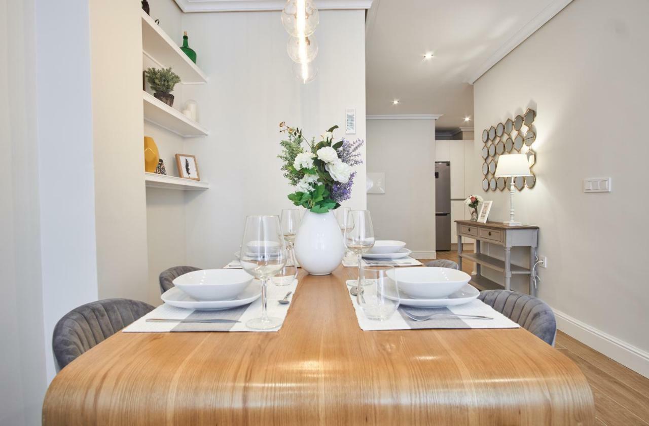Apartment Arjona Riverside Deluxe By Valcambre