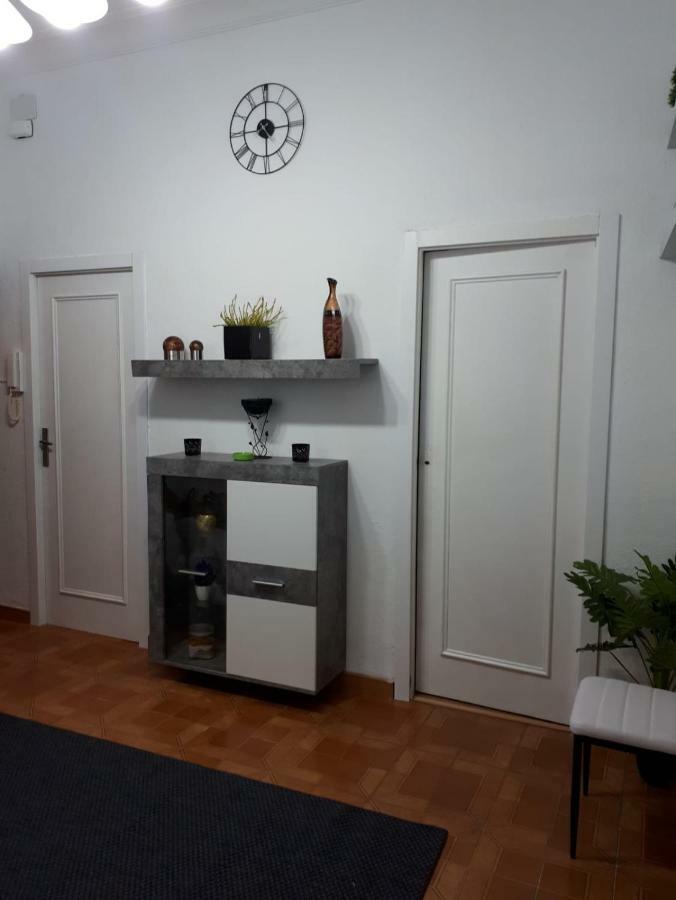 “los Naranjos” Orange. Apartamento