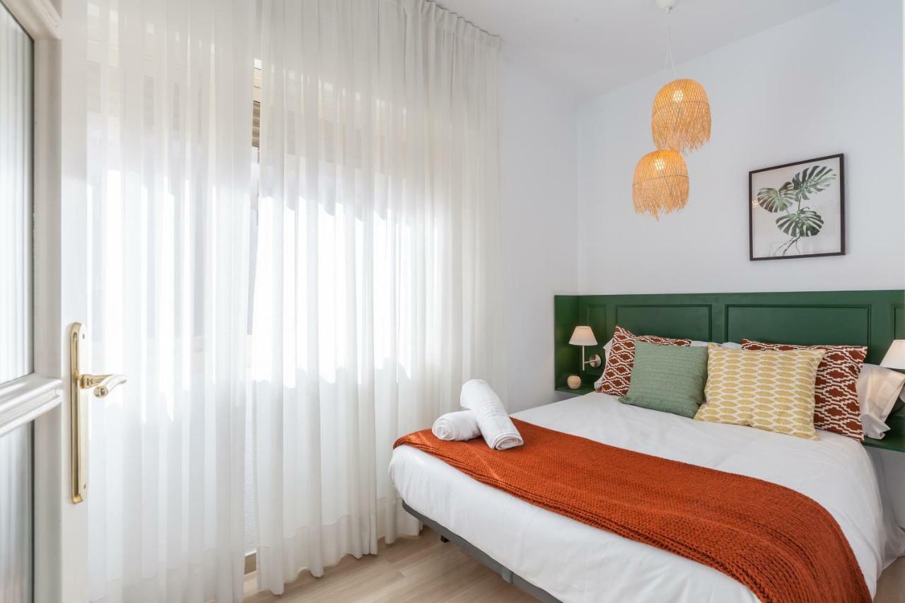 Giralda Center. Best Location. San Bernardo * Sevilla