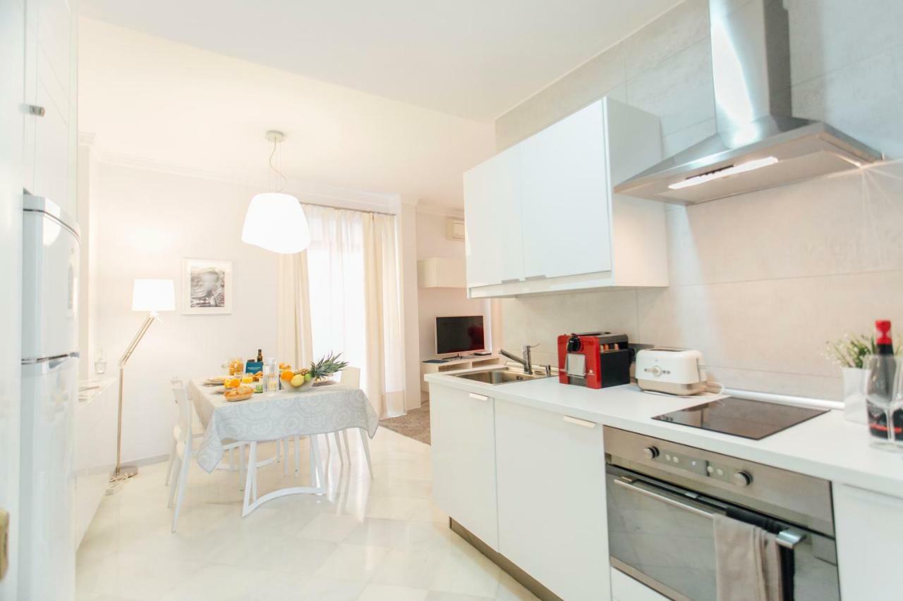 Apartment Minimalism And Modern- 2bd 1bth- Setas Seville