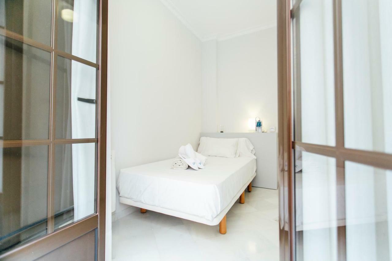 Minimalism And Modern- 2bd 1bth- Setas Seville