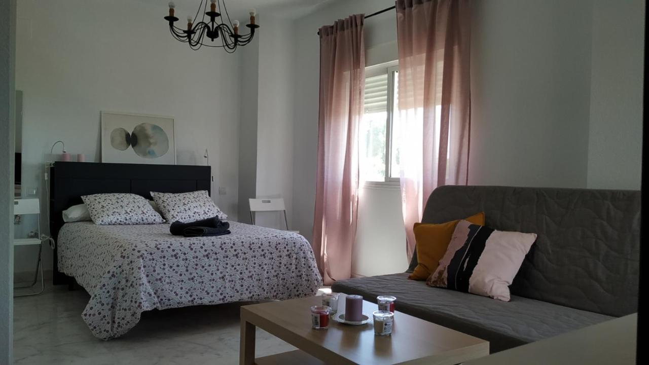 Сasa de vacaciones Habitación Independiente En Chalet De Gines
