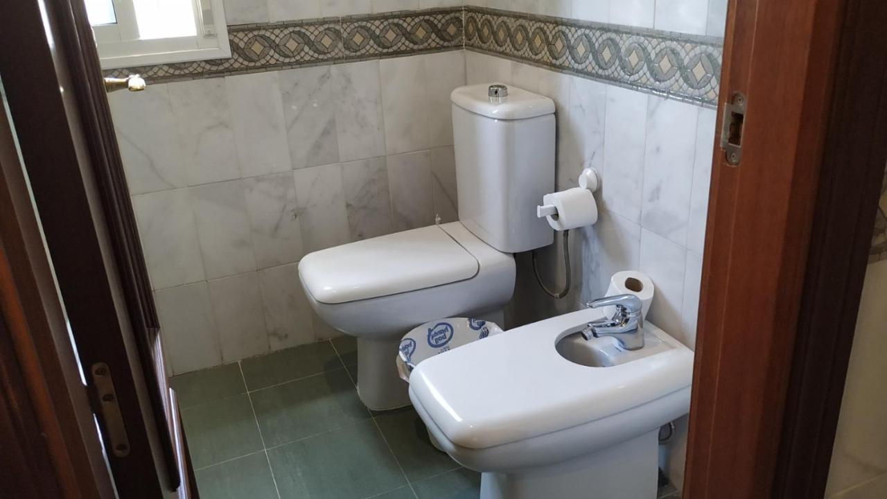 Habitación Independiente En Chalet De Gines Сasa de vacaciones *
