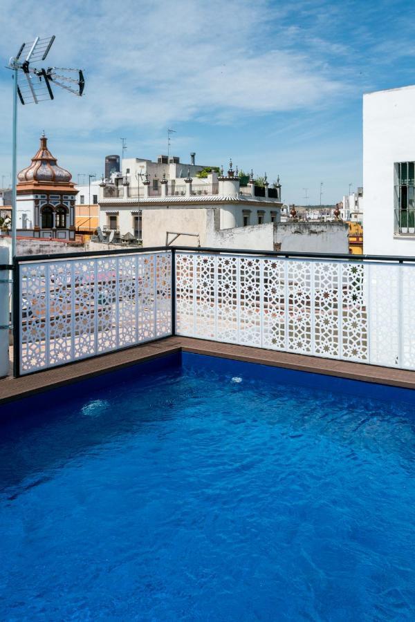 Unique House - Private Spa&pool -stayinseville Сasa de vacaciones