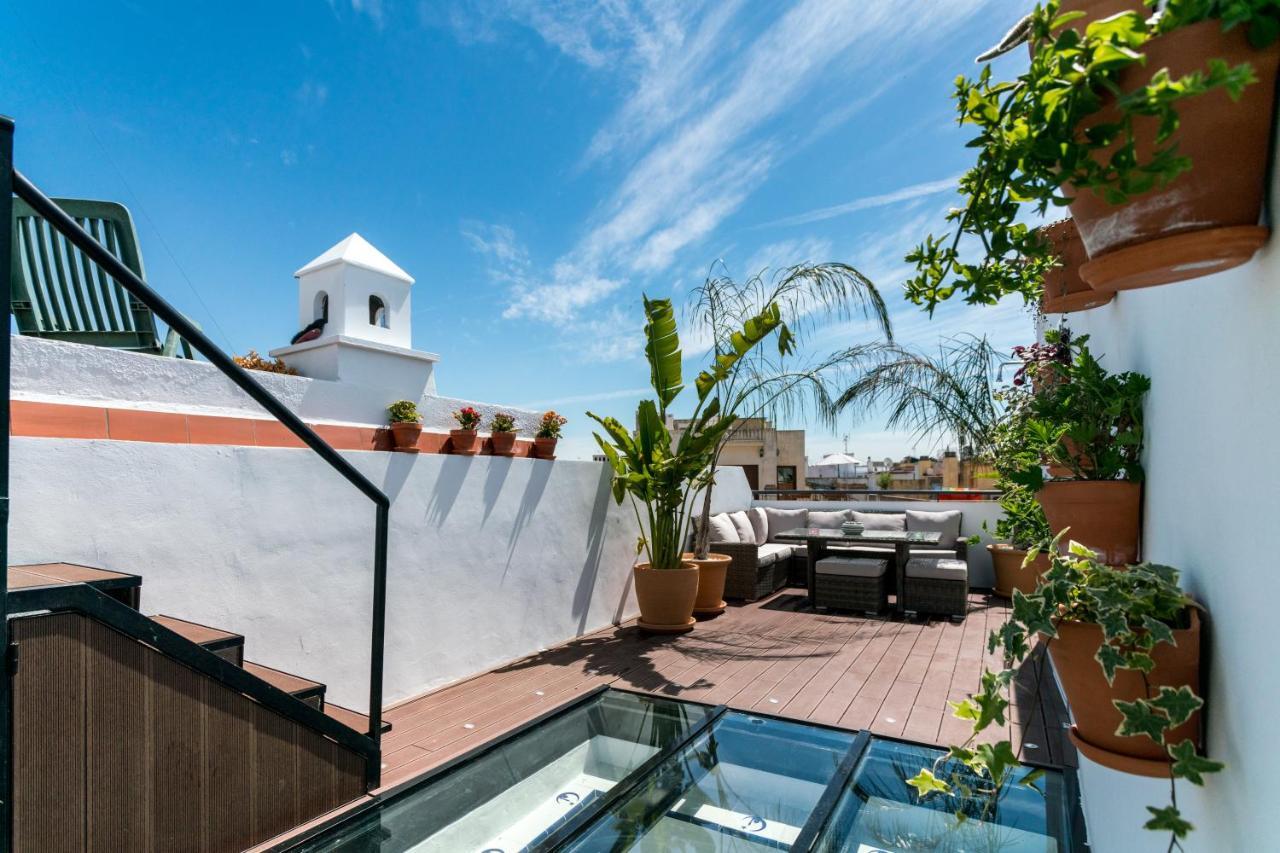 Сasa de vacaciones Unique House - Private Spa&pool -stayinseville *