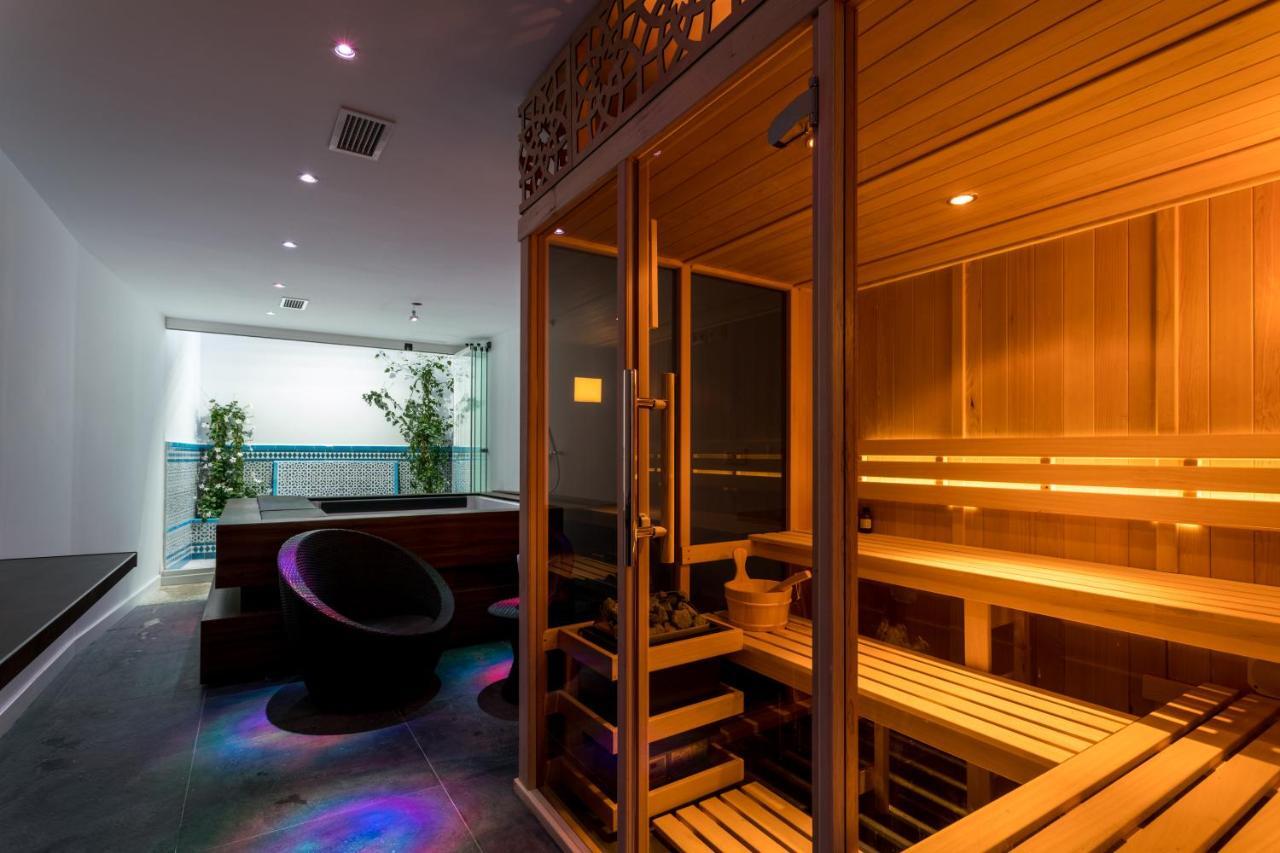 Сasa de vacaciones Unique House - Private Spa&pool -stayinseville *