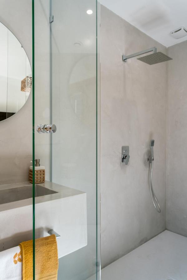 Сasa de vacaciones Unique House - Private Spa&pool -stayinseville *