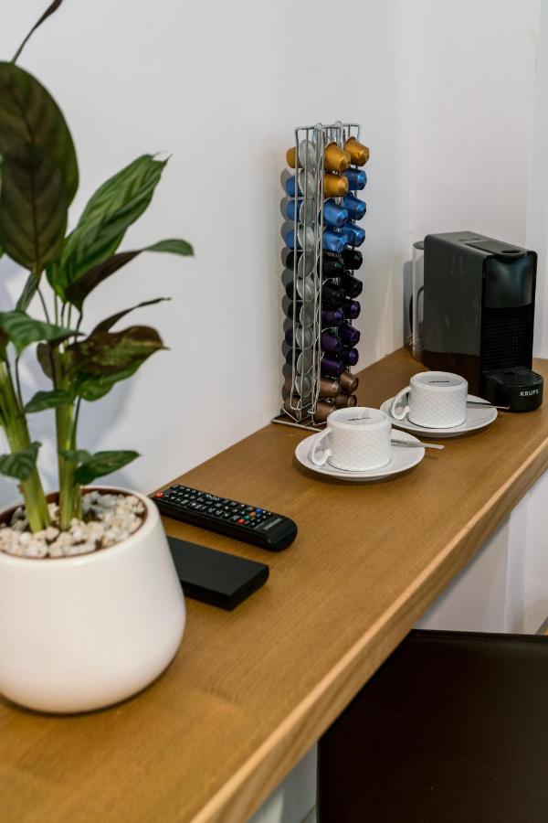 Unique House - Private Spa&pool -stayinseville Сasa de vacaciones