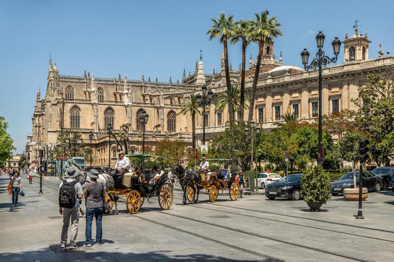 Waou Cosy I Cathedral Sevilla