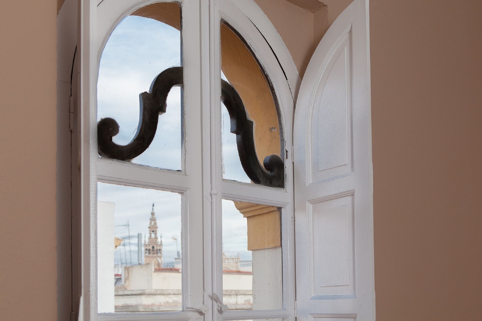Puerta Maestranza * Seville
