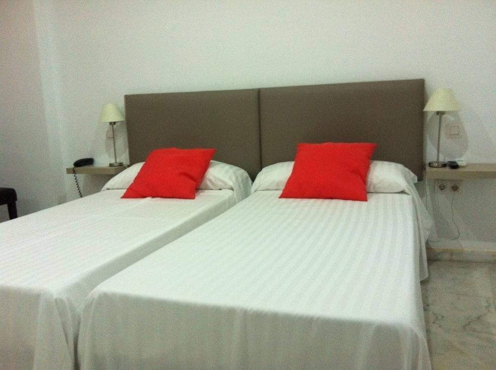Hotel Cool 2*