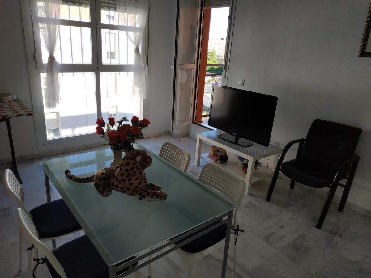 Sunny View With Five Beds Check Out 2 Pm Seville