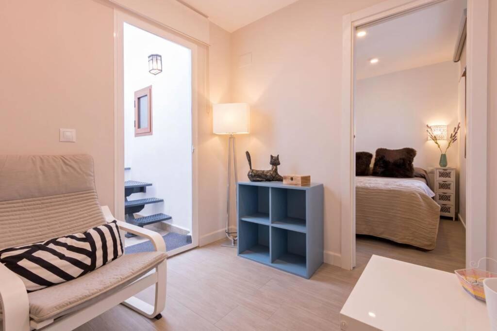 Apartamento Castilla Triana Courtyard By Valcambre