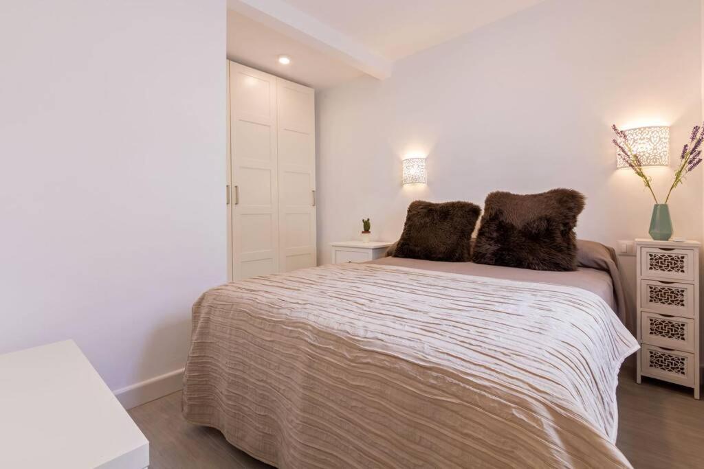 Castilla Triana Courtyard By Valcambre Apartamento *