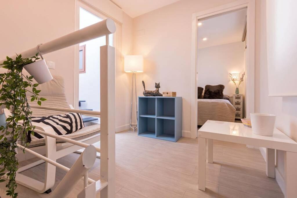 Apartamento Castilla Triana Courtyard By Valcambre Sevilla