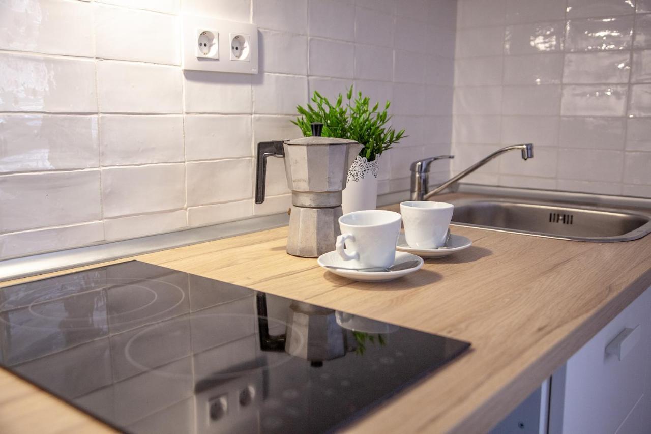 Luminoso Y Acogedor En Sevilla. A/c. Apartamento