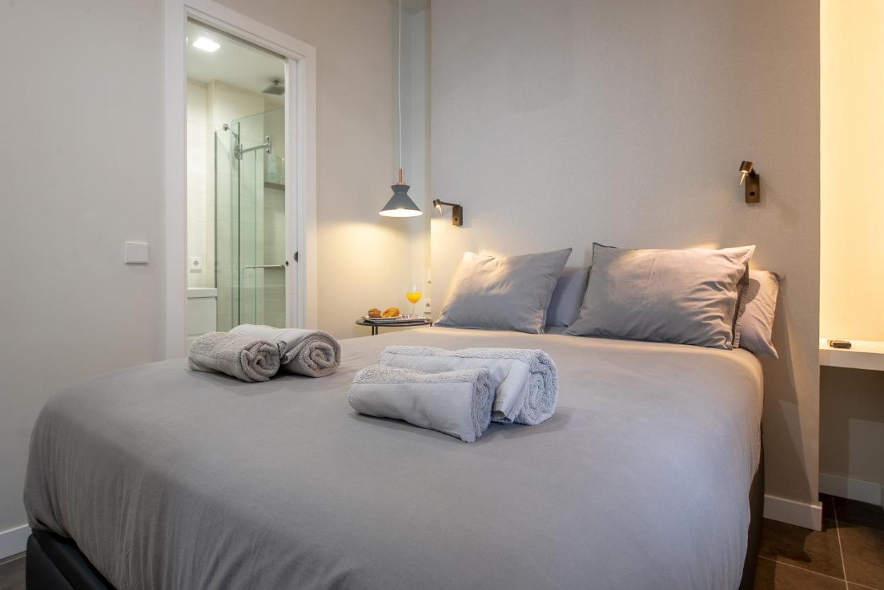 Apartamento Con Terraza En San Luis. Parking&netflix *