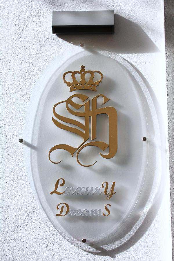 Panther Luxury Dreams
