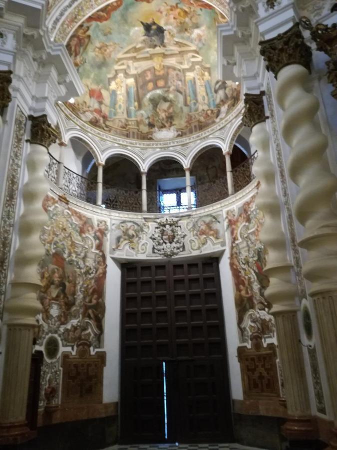 Hispalis Santa Angela Apartment