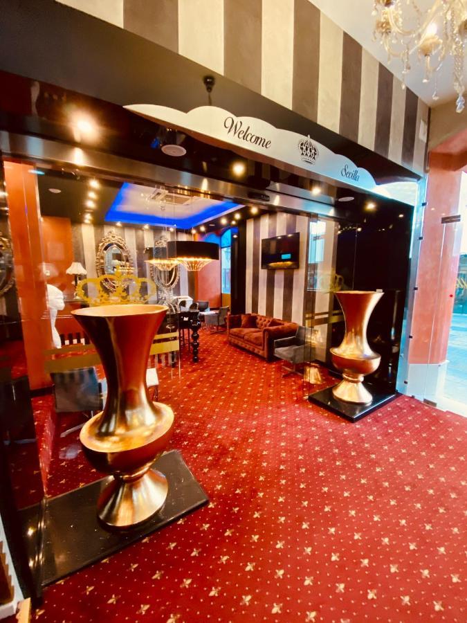 Palace Hotel 3*