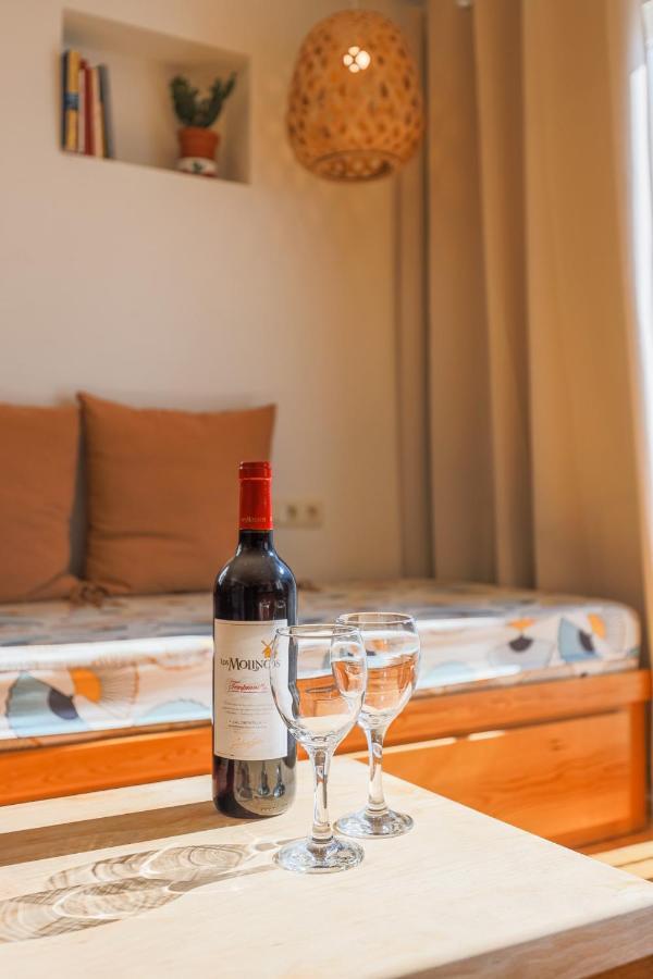 Cozy 1br Recently Renovated In Centre Apartamento