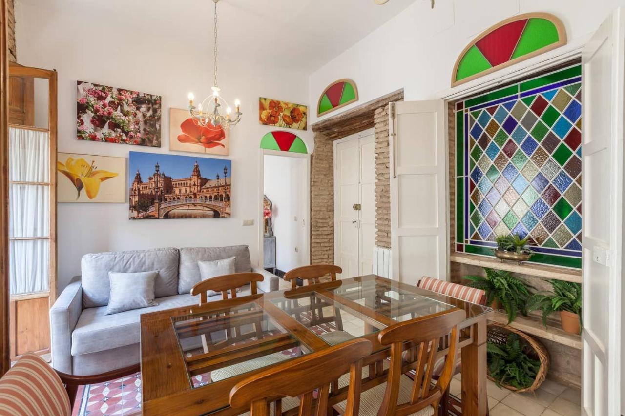 Apartamento Pequeño Palacete Calle Santas Patronas Sevilla