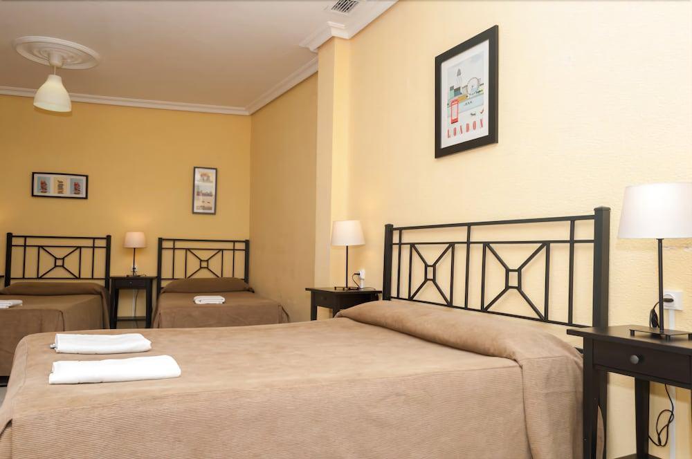 Perez Montilla Guest house 2*