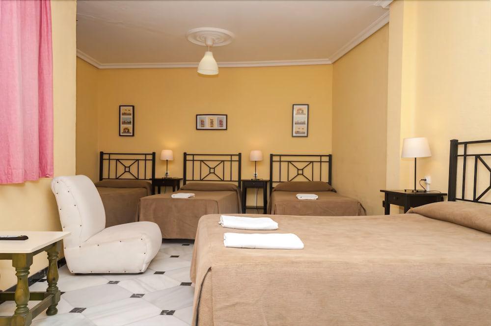 Guest house Perez Montilla Seville