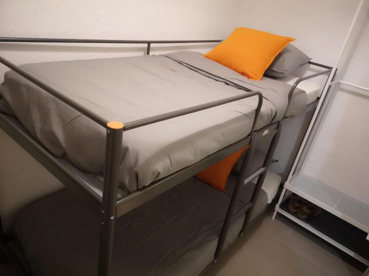 Dos De Mayo Beds